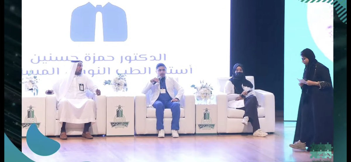 saud_lab_2019's tweet photo. فخور جدا وسعيد بي تمثيل لي كلية العلوم الطبيه التطبيقيه قسم المختبرات الطبيه ✨✨✨✨✨ #الملتقى_التعريفي_الثاني_بالتخصصات_الصحية 
#تنفس 
 #Lab19 https://t.co/gEfJSgU0bi