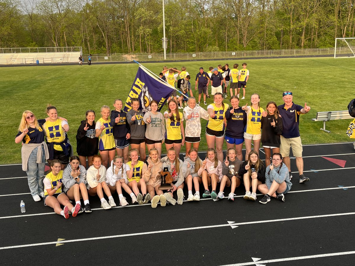 Congratulations to the HMS Girls track team on placing 1st in a field of 15 teams at the MHSAA M.S. Regionals! They scored 135.5 points and took home 29 medals on their way to taking the trophy. Way to go Hartland!