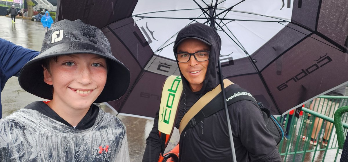 When you are sad that you will not see your favorite player... &amp; the impossible happens!🧡 Thank you <a href="/RickieFowler/">Rickie Fowler</a> ! #Vaughn <a href="/PGATOUR/">PGA TOUR</a> <a href="/PUMAGolf/">PUMA Golf</a> <a href="/cobragolf/">COBRA Golf</a>