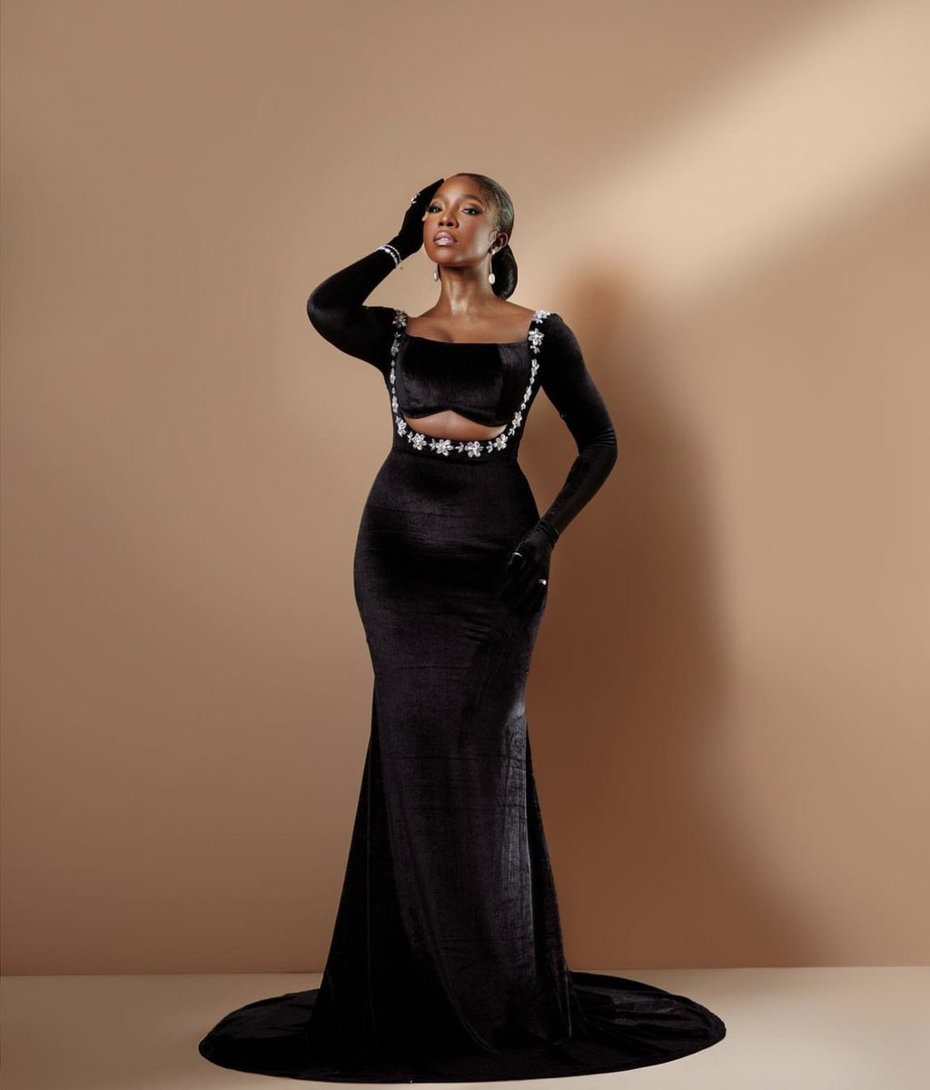 My #AMVCA Winner  <a href="/IniDimaOkojie/">Ini Dima-Okojie</a> wearing my fave  Derin Fabikun ❤️❤️❤️