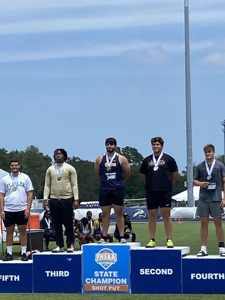 PolyThrows tweet media