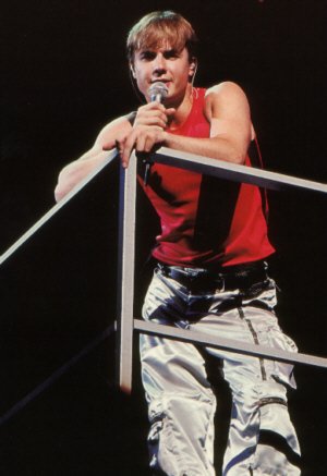 Normsi2's tweet photo. @takethat The #NobodyElseTour โซฉ 1995
was so special & bet @GaryBarlow & Dawn agree ๐
I will #NeverForget this tour!
I was there in Manchester many times at the very front!
Nearly caught G's T a couple of times!
#NobodyElse like TT!
๐๐๐๐๐๐๐ https://t.co/xgsSNzdhaJ
