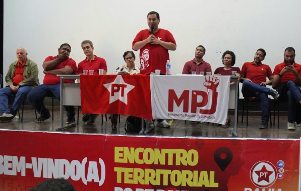 BahiaNoticias's tweet photo. Com reforço ao nome de Zé Neto, PT Bahia afirma que Feira de Santana será prioridade nas eleições de 2024 #BahiaNoticias https://t.co/rVMI2UnEb1 https://t.co/n5HWG3imne