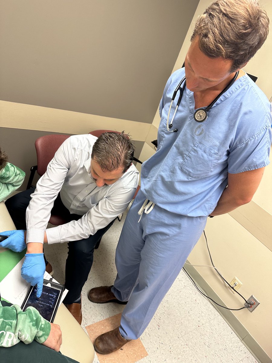 McMullanMike's tweet photo. ⁦@UMMC_Heart⁩ teaming up with ⁦@UMMCnews⁩ Sports Medicine team to perform pre-participation physicals for local athletes today! @papalambros ⁦@AndrewBrown221⁩ https://t.co/9gdaqHkDHK
