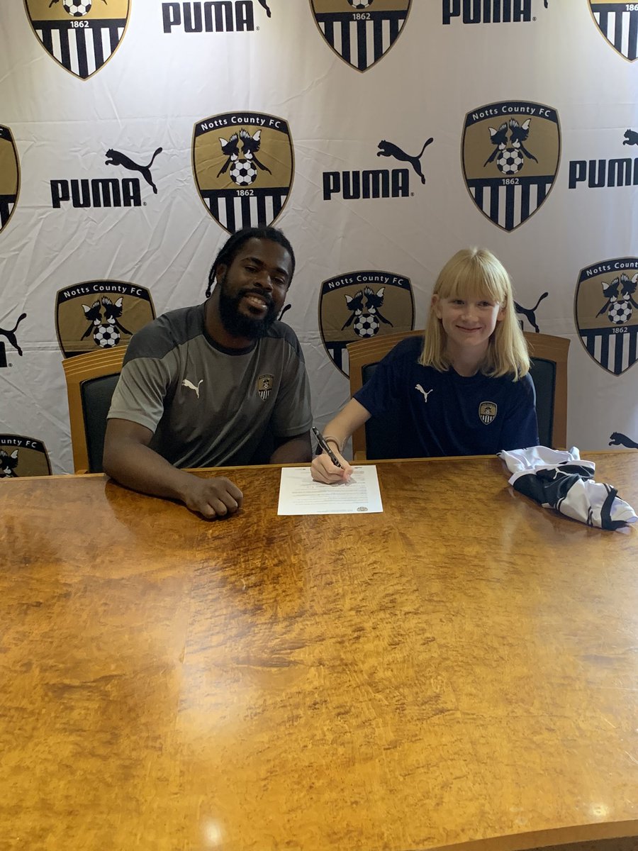 IanDavis11's tweet photo. @NCFC_Women @dunleavy_adam @AdamWoolley3 @ncfc_girls @NottinghamPost @Notts_TV @nottslivesport @BBCRNS @SportNottm My daughter Martha signing. If sh keeps working hard and continues enjoying herself she could end up playing for the first team in a few years time! https://t.co/Y85joOAv2C