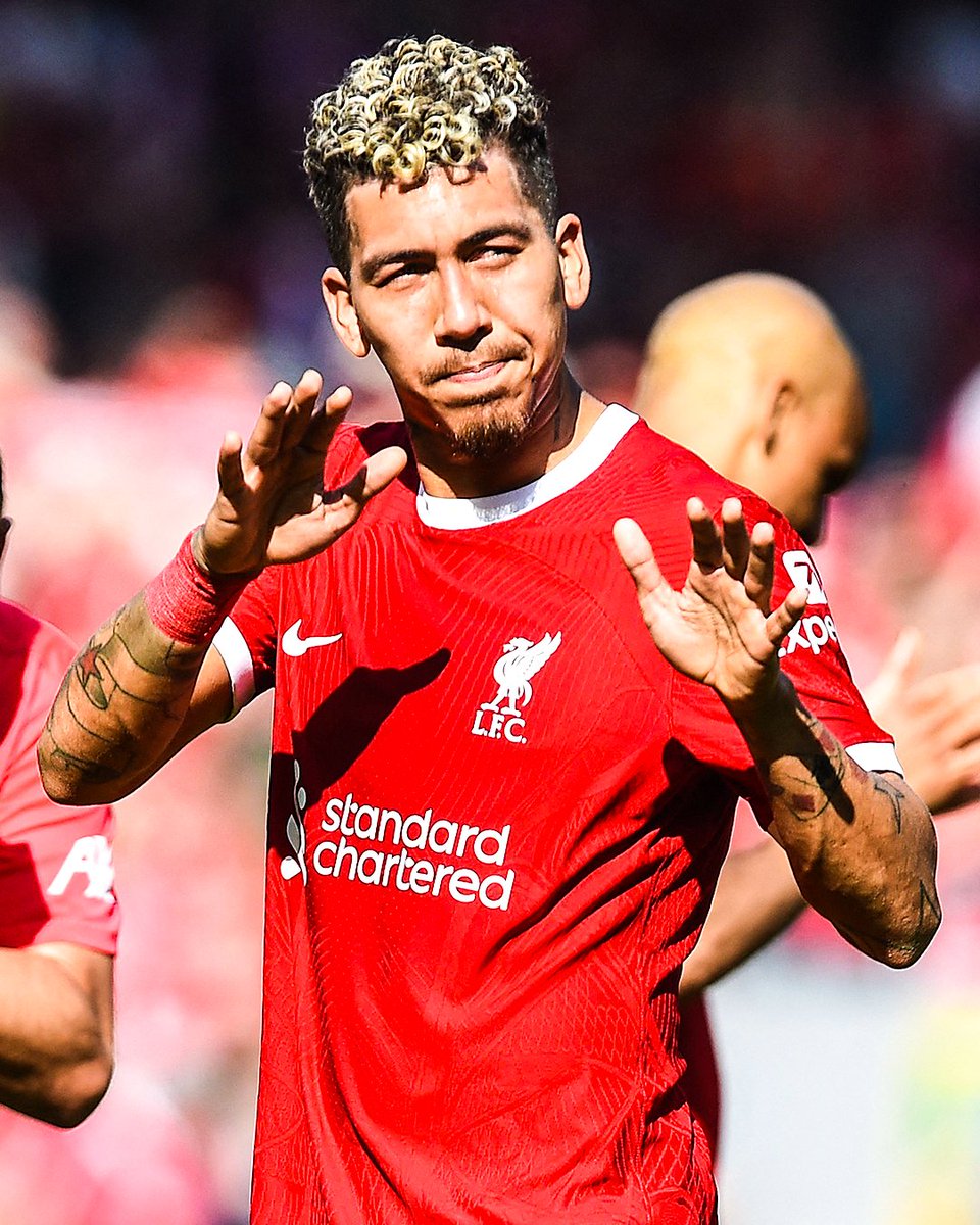 brfootball's tweet photo. Firmino says goodbye to Anfield 💚💛 https://t.co/aKKOrymBsh