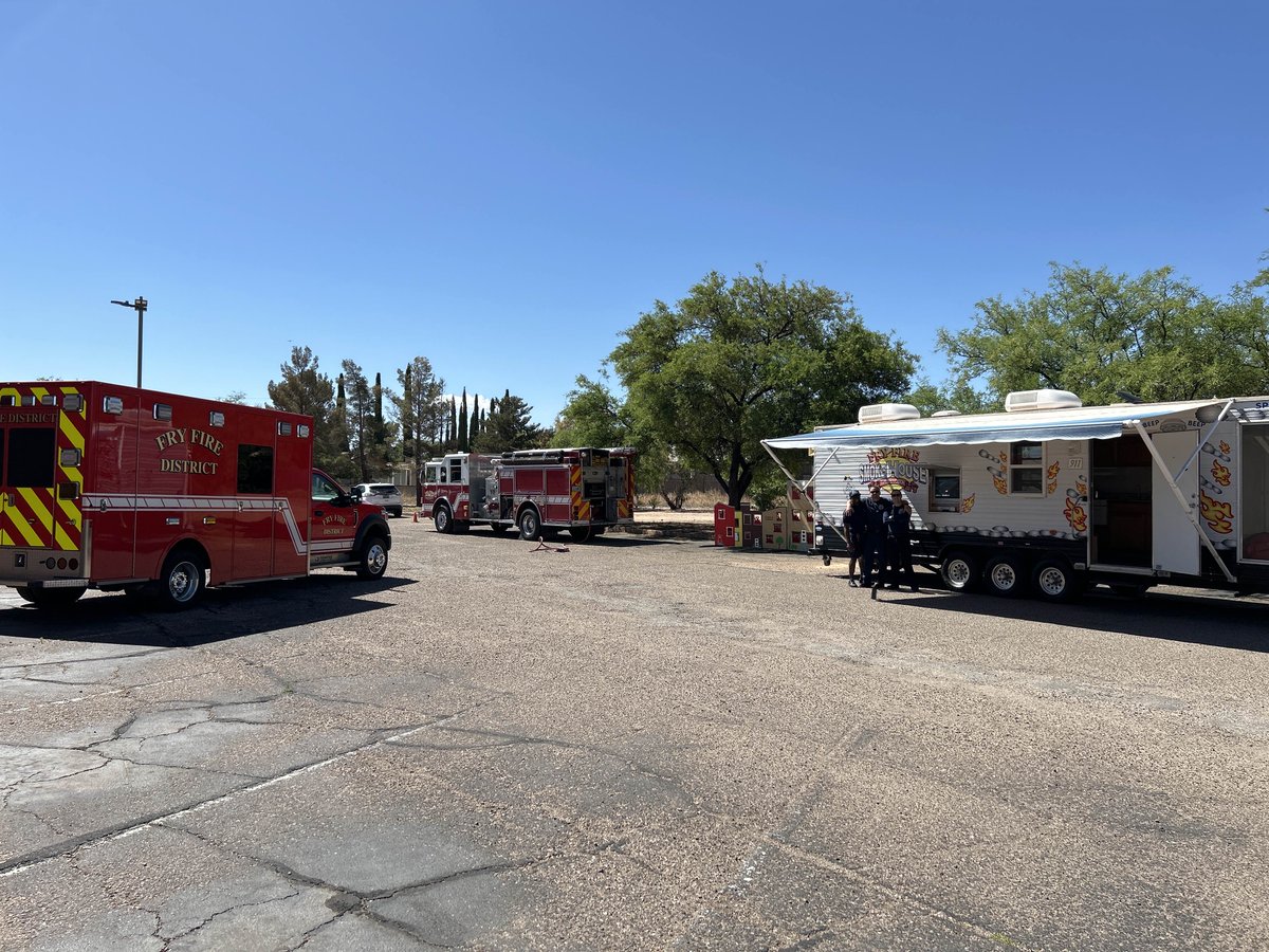 Fryfiredistrict's tweet photo. Excited to be able to support the First Baptist Carnival!! Come on down and enjoy the games, jumping house, take a tour of the smoke house, fire engine and ambulance.  See if you can beat the 7 second record to knock down the fire!! Be here until 1200 https://t.co/2HJawfk1cN