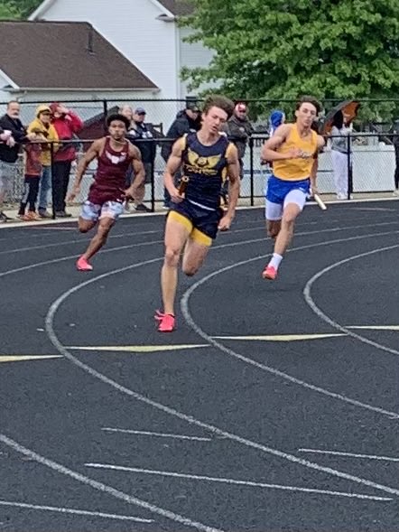 1RocketAD tweet media