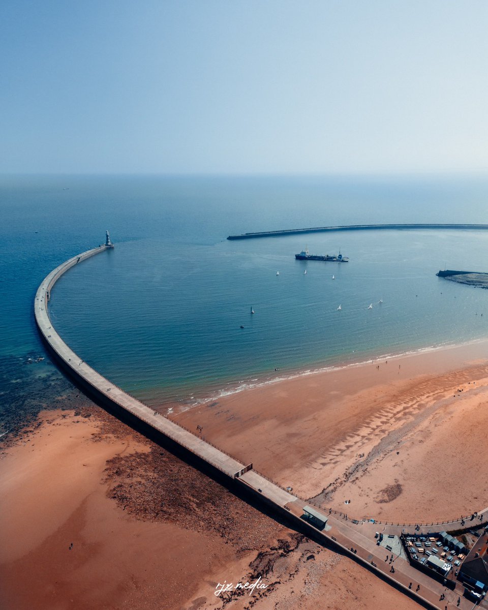 Was like being abroad down the Roker Riviera today 😎☀️🌊⛴️⛵️🙌🏻.