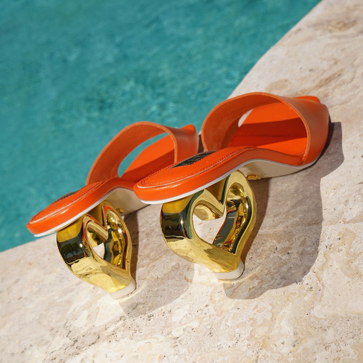 Life's better when your shoes are full of love 🧡 Shop our iconic CHICHI here: bit.ly/KMChichi43
⁠
#KatMaconie #StepInYourOwnDirection