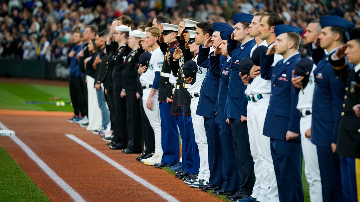 Ryan Hanna on Twitter "RT Mariners We salute all those who serve our