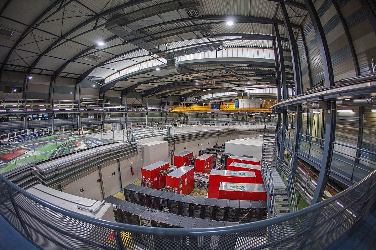 jfainaud's tweet photo. #Sincrotró #ALBA #Synchrotron
Coneixent la font de la llum que ens permet desvelar l'estructura de la matèria.
#Recerca #Físca #Research #Physics #PortesObertes #OpenDoors @ALBAsynchrotron https://t.co/xV3WvBISHd