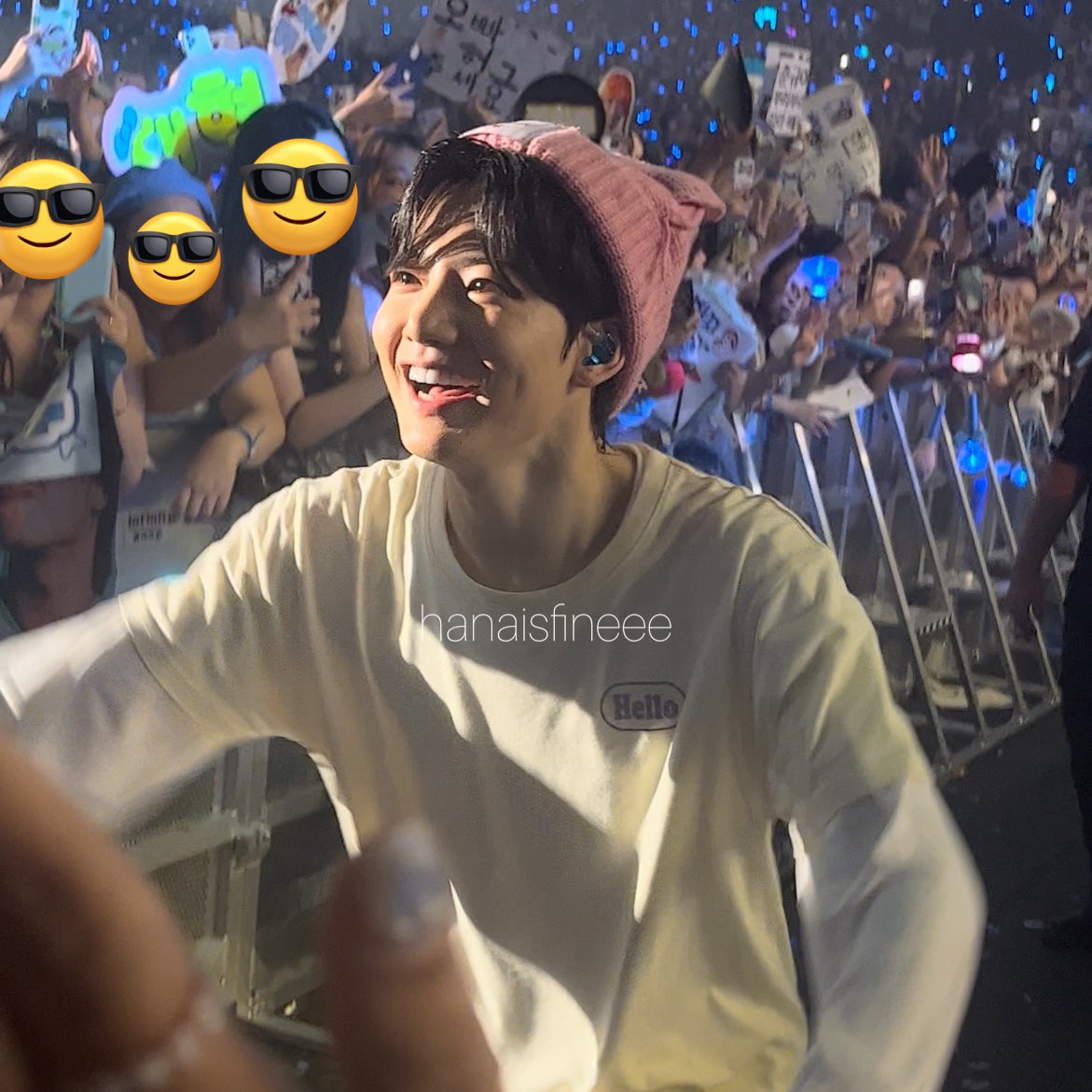 hanaisfineee's tweet image. This is how much i love you 🤲🏻😻🥹#TREASURE_hello_in_hongkong #Junkyu