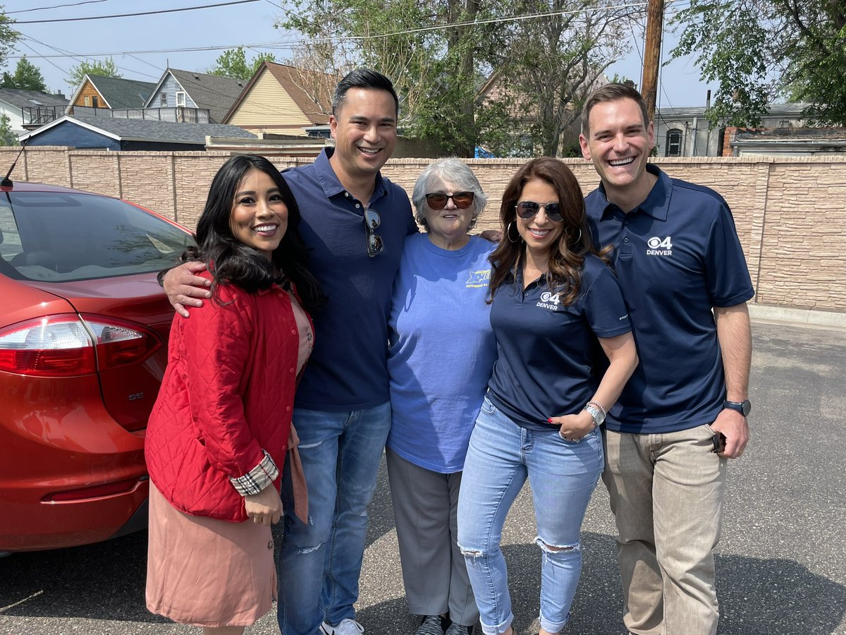 Elaine Torres (@etorresdenver) on Twitter photo Great start to the day with so many thoughtful donations being dropped off. We’ll be out here until 1pm!! Denver Health, Delaware Street between 6th and 7th. <a href="/CBSNewsColorado/">CBSColorado</a> <a href="/DenverHealthMed/">Denver Health</a> <a href="/michelleCBS4/">Michelle Griego</a> <a href="/BrianFloresTV/">Brian Flores</a> <a href="/MichaelCBS4/">Michael Spencer</a> <a href="/MarissaArmas/">Marissa Armas</a> #NewbornsInNeed Great start to the day with so many thoughtful donations being dropped off. We’ll be out here until 1pm!! Denver Health, Delaware Street between 6th and 7th. <a href="/CBSNewsColorado/">CBSColorado</a> <a href="/DenverHealthMed/">Denver Health</a> <a href="/michelleCBS4/">Michelle Griego</a> <a href="/BrianFloresTV/">Brian Flores</a> <a href="/MichaelCBS4/">Michael Spencer</a> <a href="/MarissaArmas/">Marissa Armas</a> #NewbornsInNeed