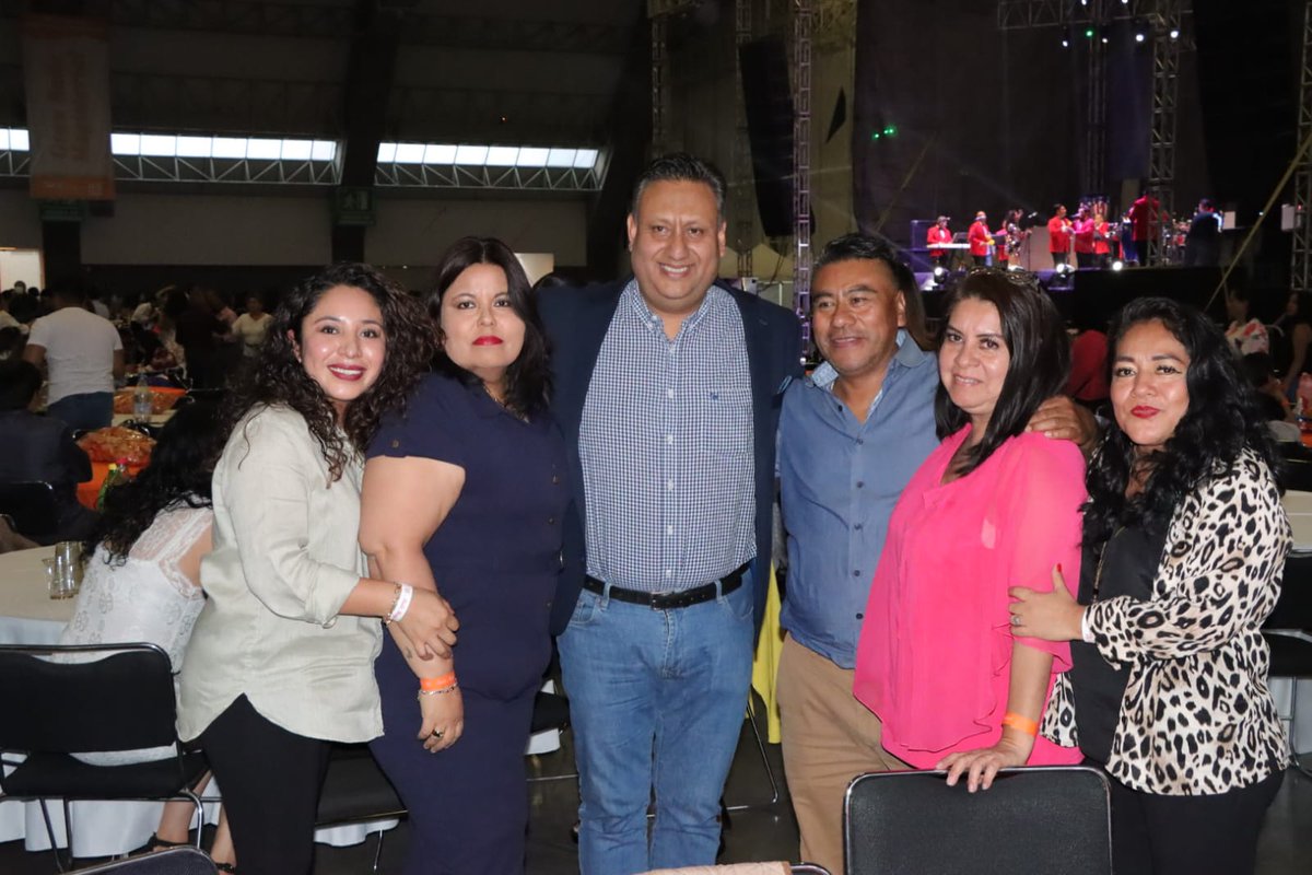 ✅Rotundo éxito el gran baile magisterial del #SNTE51.💃 Ayer, ofrecimos un merecido festejo a los docentes de nuestra organización sindical y un momento para compartir alegría como un solo equipo. 👏 @SnteNacional #LargaVidaAlSNTE