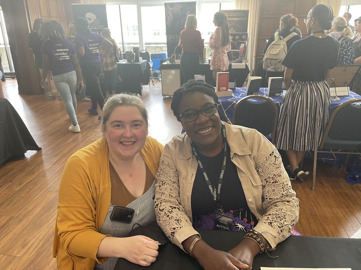 RachelASLowrie's tweet photo. Had the pleasure of re-meeting @rosiesrambles loved seeing you again!!! https://t.co/Mupry46ya4
