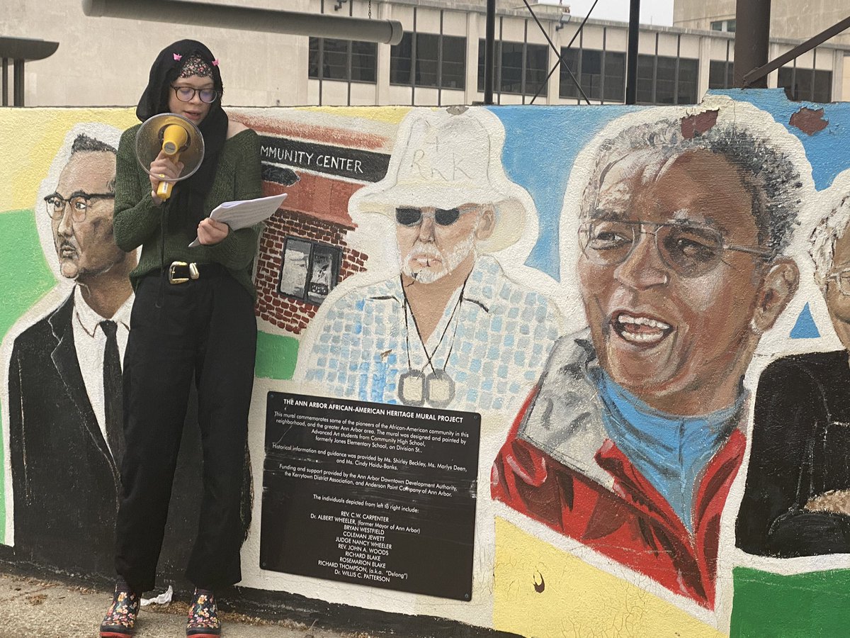 LPSSuperSwift's tweet photo. An awe-filled experience to join @A2CHS BlackHistory #AnnArbor WalkingTour-the work of our amazing @A2schools students &amp; teachers to research &amp; connect w/ JonesSchool alums &amp; historic A2 African American leaders to lift their powerful stories is an important step &amp; deeply moving! https://t.co/B7ZB7A5YQ4
