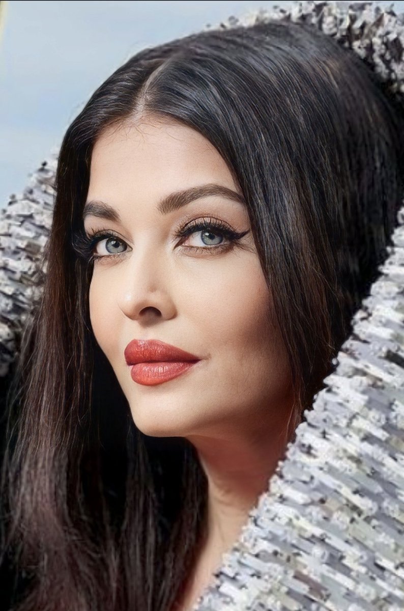 THE FACE 😍
#AishwaryaRaiBachchan