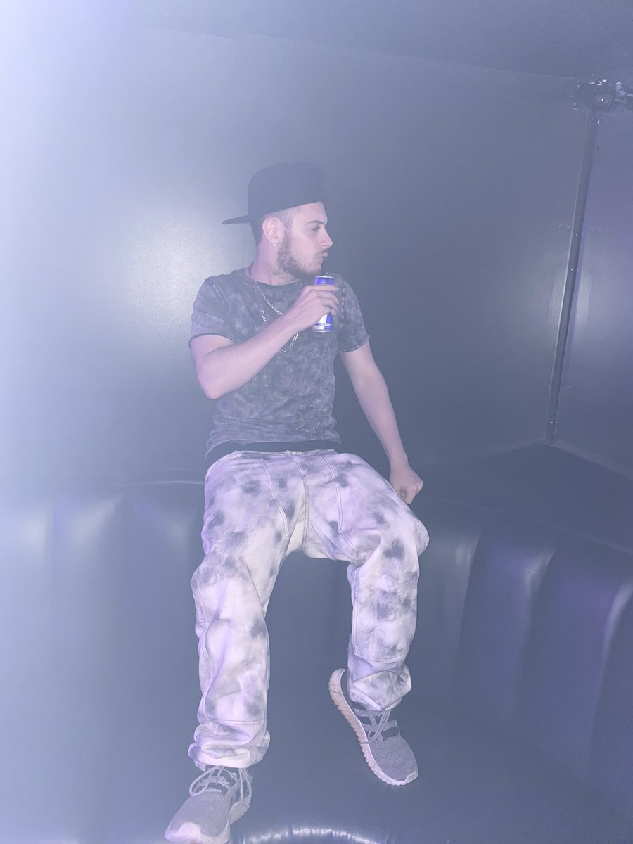 TheRealRodmahn's tweet photo. Y’all think I’m straight?! 
Think again 🍹🧔🏻😼🧢🌈 

#fyp #fy #lgbtq #badboy #mascformasc #dallas #dallastexas #texas #retweet #like #gay #bi #gayboy #men https://t.co/YSMpC7sTvj