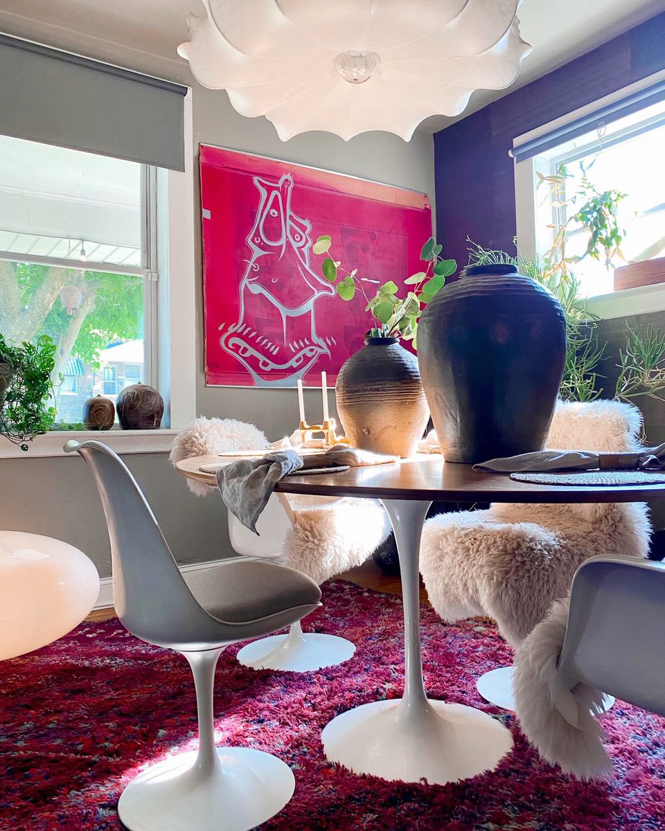 Awesome dining room shot from @secondhandhome314 -  #art #stlouis #kunst #newcontemporary #tolentino #painting #kunstwerk #operadarte #artecontemporáneo #prints #stl #modernart #Justintolentino #artforsale
#illustration #fineart #contemporaryart #originalart #howtheyhang