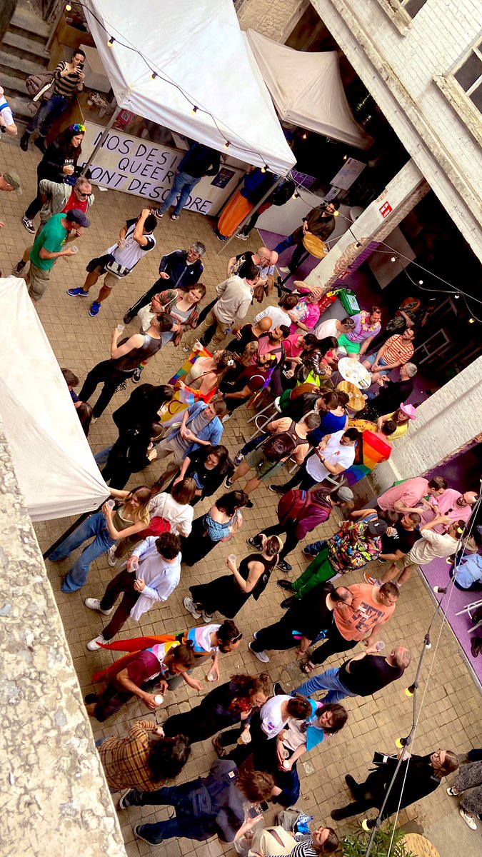 Instant dans la cour des Grands Carmes… 🙂 @TheBelgianPride 
#ProtectTheProtest