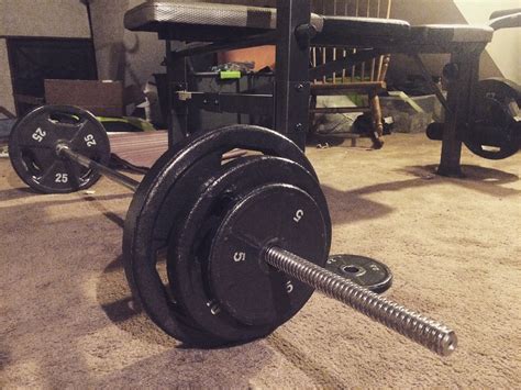 sasquatchactfit's tweet photo. Time to challenge myself today with 400+ pound Pendlay Rows!πͺποΈββοΈ Pushing boundaries and breaking records! #FitnessGoals #StrengthTraining #PendlayRows #PersonalBest #Determination #Motivation #FitLife https://t.co/h42wLdy5it