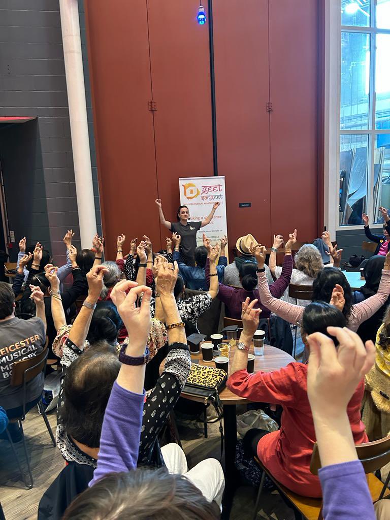 we’re buzzing after our joint event yesterday at @CurveLeicester with @alzheimerssoc .
131 people came along for our #BigSing / #SingingfortheBrain session rounding off #dementiaactionweek2023 wonderfully. Thanks to Curve for fotos and making us so so welcome! 
#musicispowerful