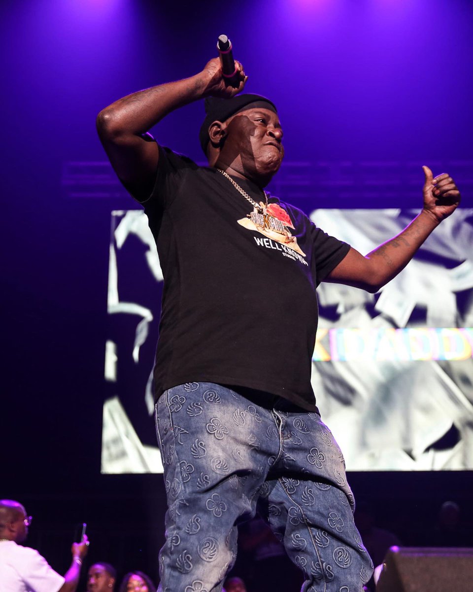 StateFarmArena's tweet photo. Trick Daddy’s 25th Anniversary Concert did not disappoint 🔥🔥🔥

@305MAYOR, @TRINArockstarr, @RickRoss, @plies, @juviethegreat, @OfficialWebbie, @PastorTroyDSGB, @JTMONEYMIAMI, @ballgreezy, @iamyungjoc, @officialtela, @IceBillionBerg and more

05.19.23 | 📸: @thelakania https://t.co/f4Ofr1knY3