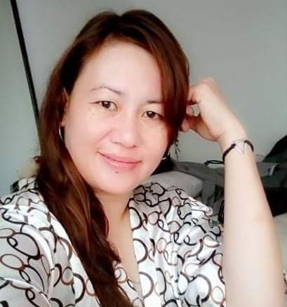 ibundamarni's tweet photo. Sini foto sama aku https://t.co/GJkXAUJBnV