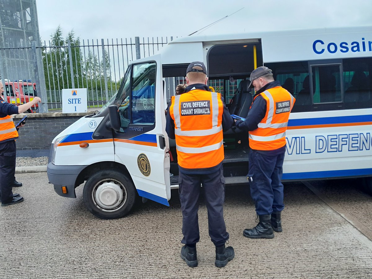 Mon Civil Defence tweet media