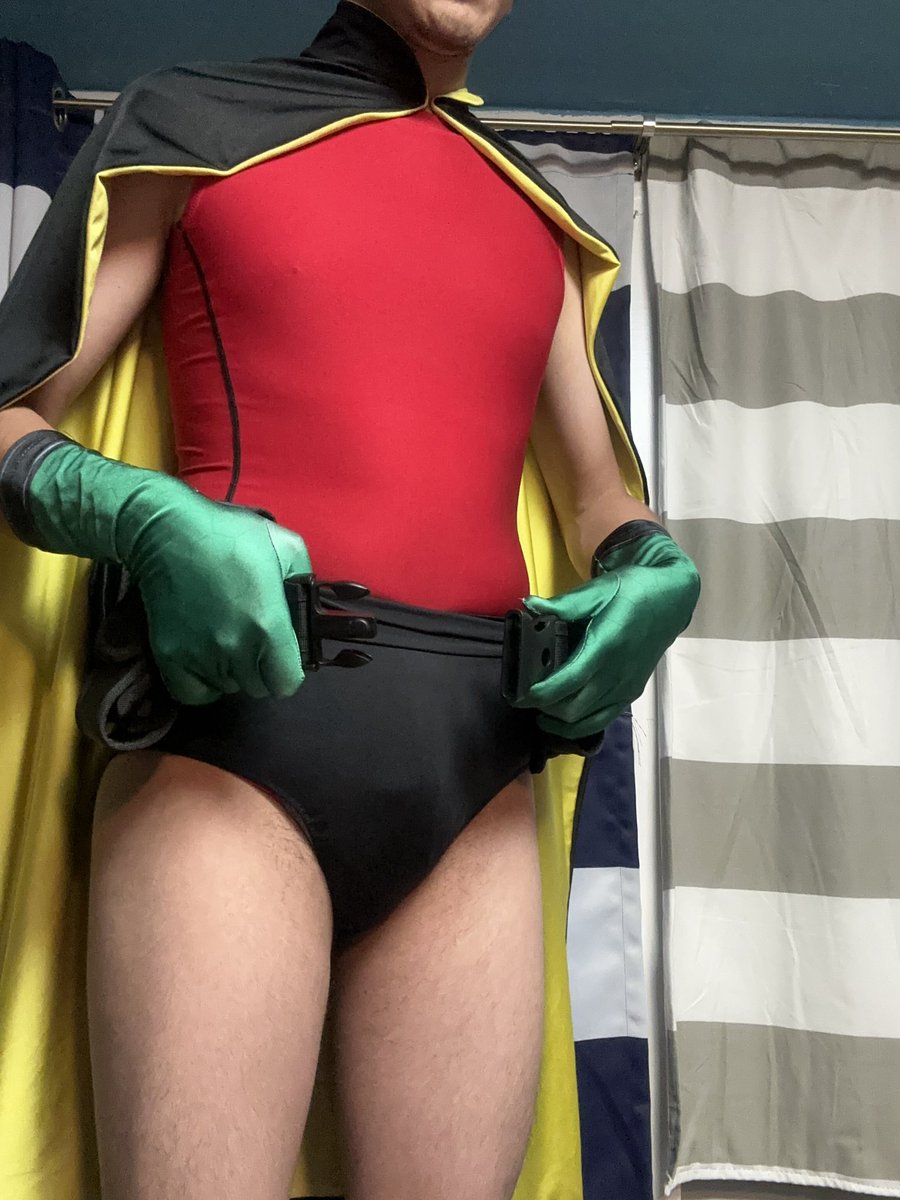 boywondergagged's tweet photo. This boy wonder was on his own following gang boss. He was soon spot and raised his hands. He surrendered his utility belt. #menbondage #malebondage #superherofetish #superherobondage #menbound #menboundandgagged #meninbriefs https://t.co/DvY6MPN1as