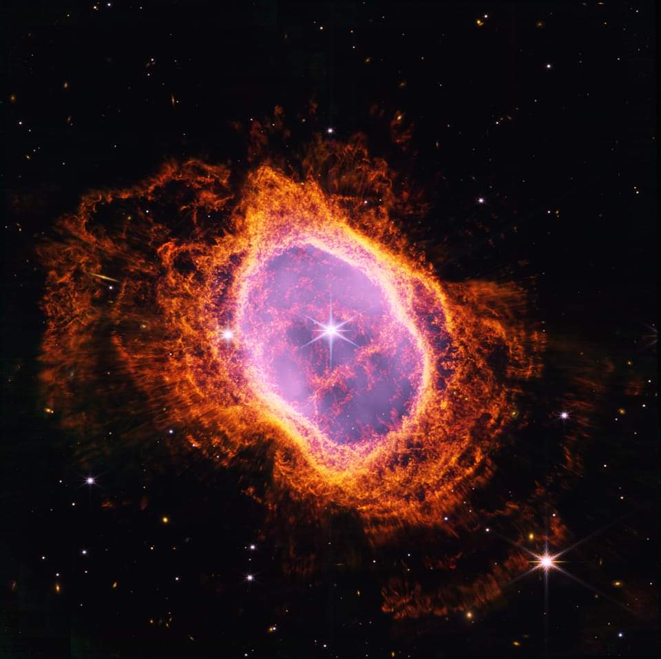 Chibuzor_mcm's tweet photo. Ladies and gentlemen, behold the Southern Ring Nebula (NGC 3132), a stunning image processed from the @JWSTObservation marking my first endeavor with this remarkable space telescope.🔭

#africa #research #STEM #astronomy #space #citizenscience #astroedu https://t.co/9EI5yFxygC
