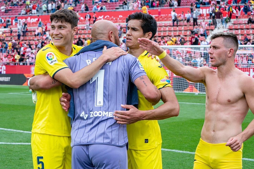 PReina25's tweet photo. Contentos por haber logrado el objetivo de jugar en Europa la temporada que viene 🇪🇺 A pelear hasta el final para conseguir un pasito más @VillarrealCF 🟡💪🏼 #Endavant https://t.co/qs0pj1ZCTo