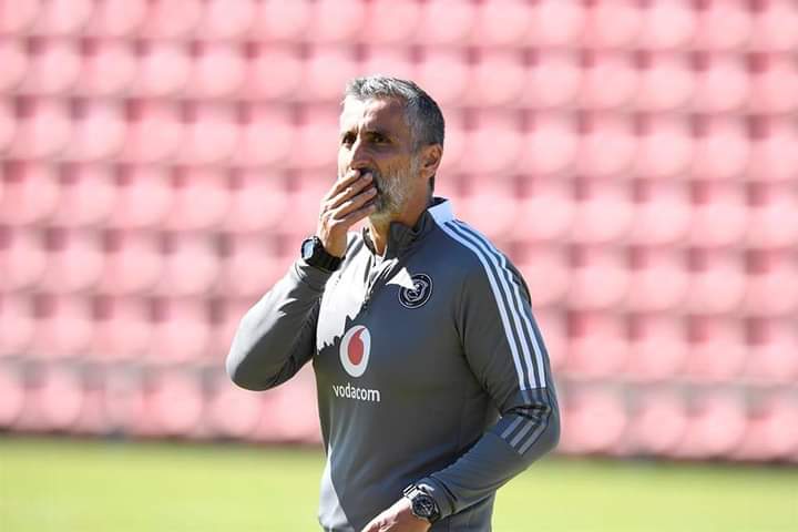 If we are being honest,@orlandopirates had the better season. 

•MTN 8 Champs 
•CAF Spot 
•Nedbank Cup final 

Jose should be named Coach of the season. #Seleng #Rhulani #Amakhosi4life #orlandopirates #Mamelodisundowns