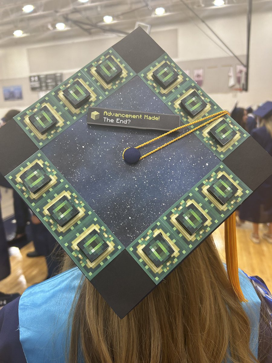 F41RYTA1L's tweet photo. her cap was so cute omggg https://t.co/HfsbYHV6Hy