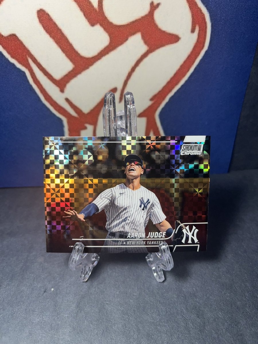 Aaron Judge - Xfractor $5 Stack for a month, or close out anytime $40+ ships free BMWT #thehobby  @sports_sell @CardHobbyRTs @HobbyRetweet_
