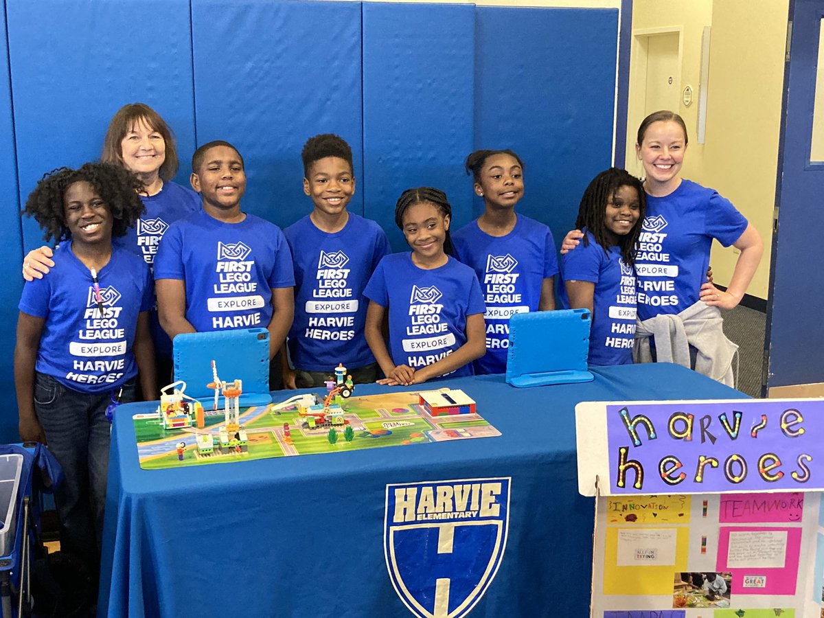 Elizabeth Kirk tweet media