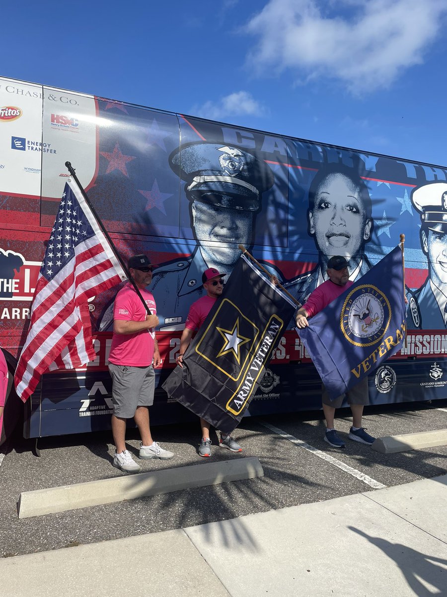 NicoleRevell02's tweet photo. Today was such a special day honoring our military with @TMobile! Thank you for your services! 4.62 miles walked. #MilitaryAppreciationMonth https://t.co/LLx2Up6fAw