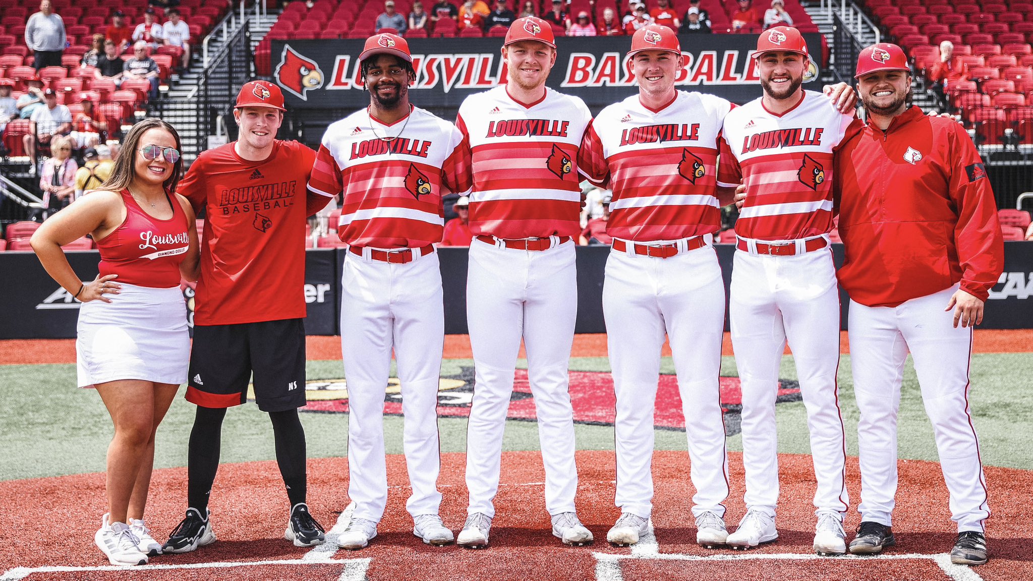 Louisville Baseball on X: A huge thank you to this special group of  seniors‼️ #GoCards  / X