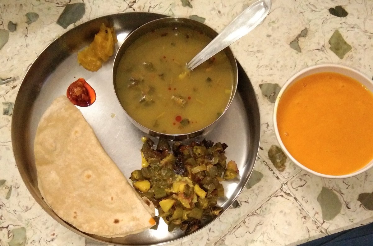 Saturday lunch time with aloo bhindi subzi, good achar, maa ki dal, aam achar and aam ras.
#homefood #homecooking #saturdaylunch #saturdayfood #foodblogger