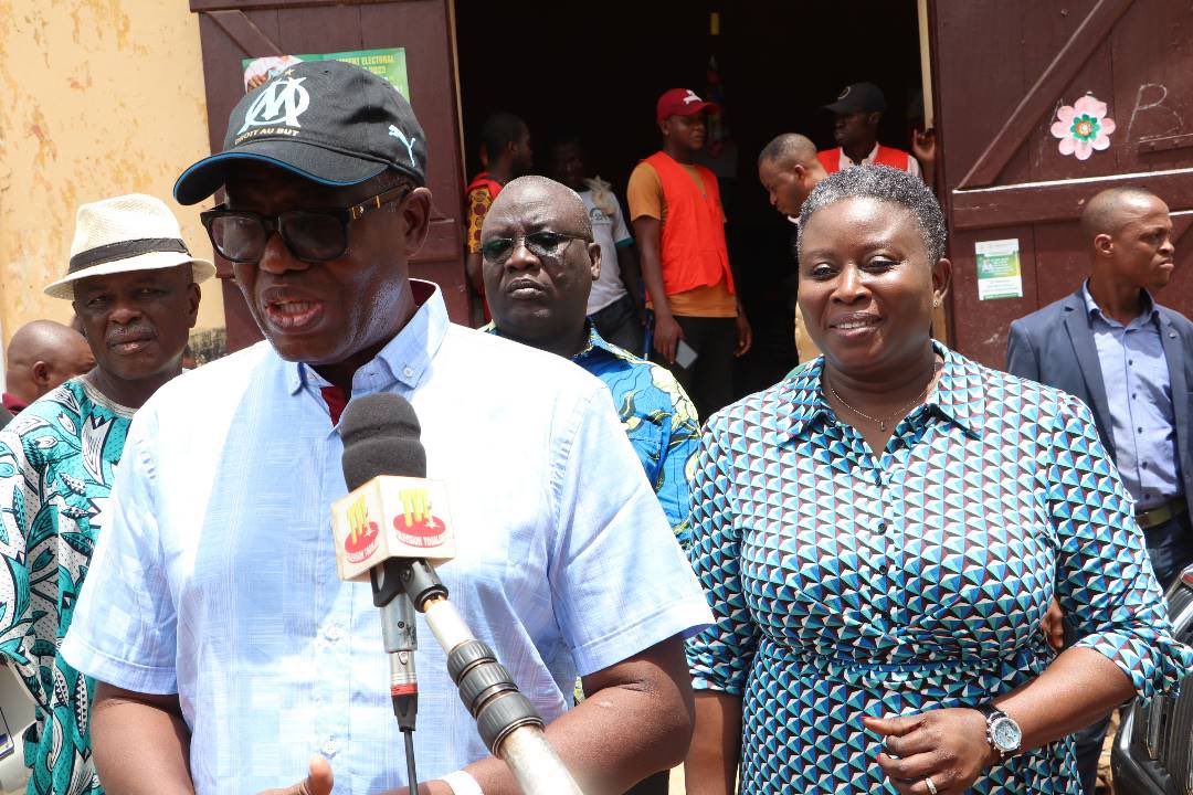 #Atakpame 
J’ai tenu à faire la visite de quelques centres de recensement de la commune en ce premier jour de l’opération dans notre zone.

Le lancement a eu lieu en présence du ministre <a href="/Ayewouadan/">Prof. Akodah AYEWOUADAN</a>, du préfet, du député et de nombreux frères et sœurs qui ont tenu à s’assurer du