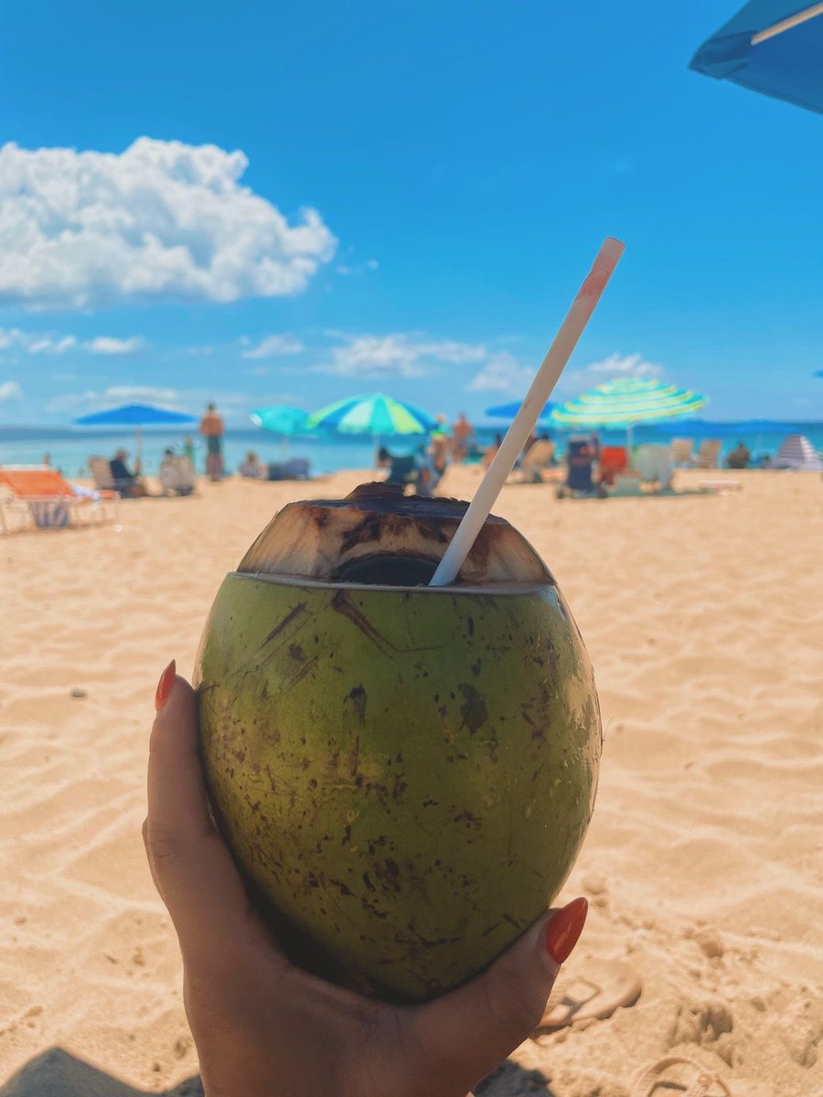 shermielynn's tweet photo. un verano sin ti 📍puerto rico https://t.co/GwTiHPVlTk