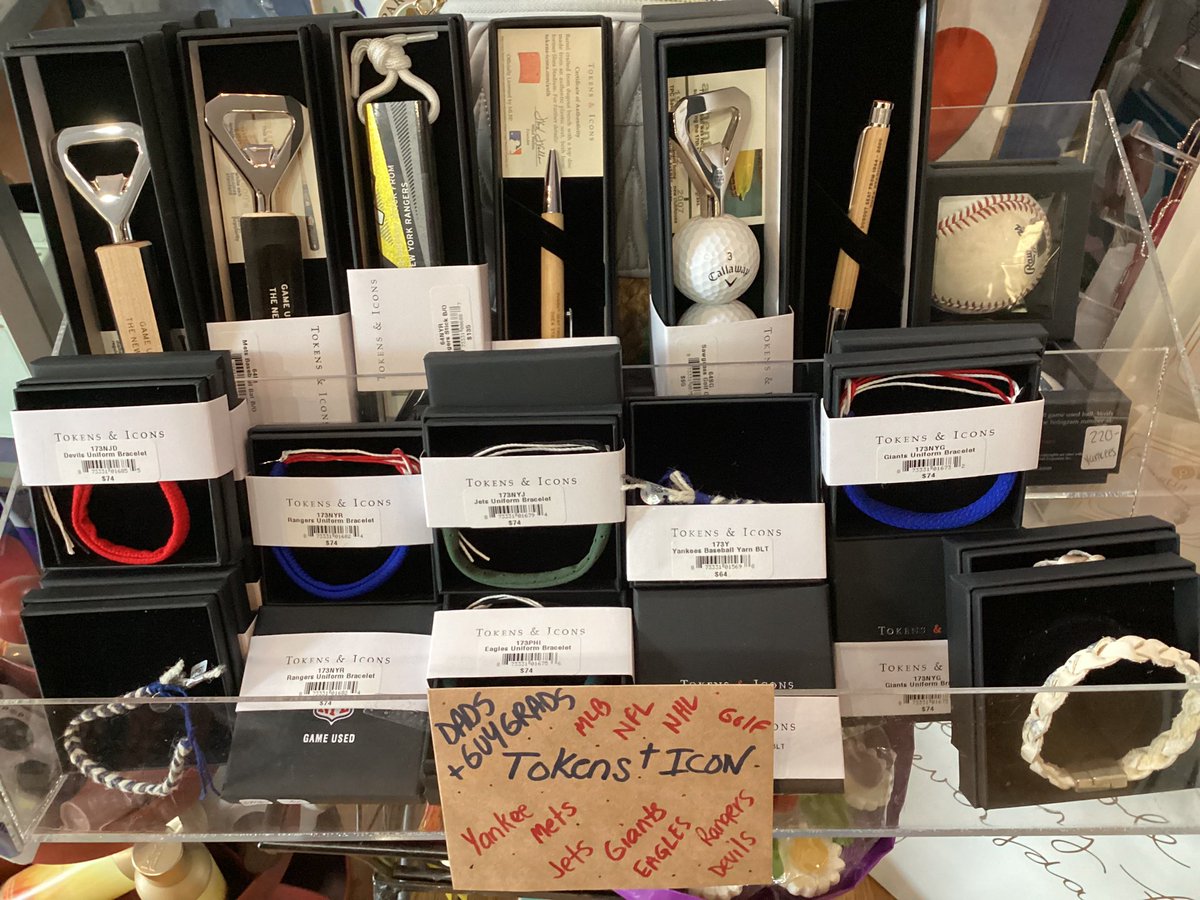 Dads & Guy Grads!!!!! Ultimate Gifts for the Sports Enthusiast 🏈 ⚾️ ⛳️ 🇺🇸 & more!!!! #GiftGivingSimplified #Gifts #GiftShop #ShopLocal #CaldwellNJ 🇺🇸 #SmithCoGifts 💙