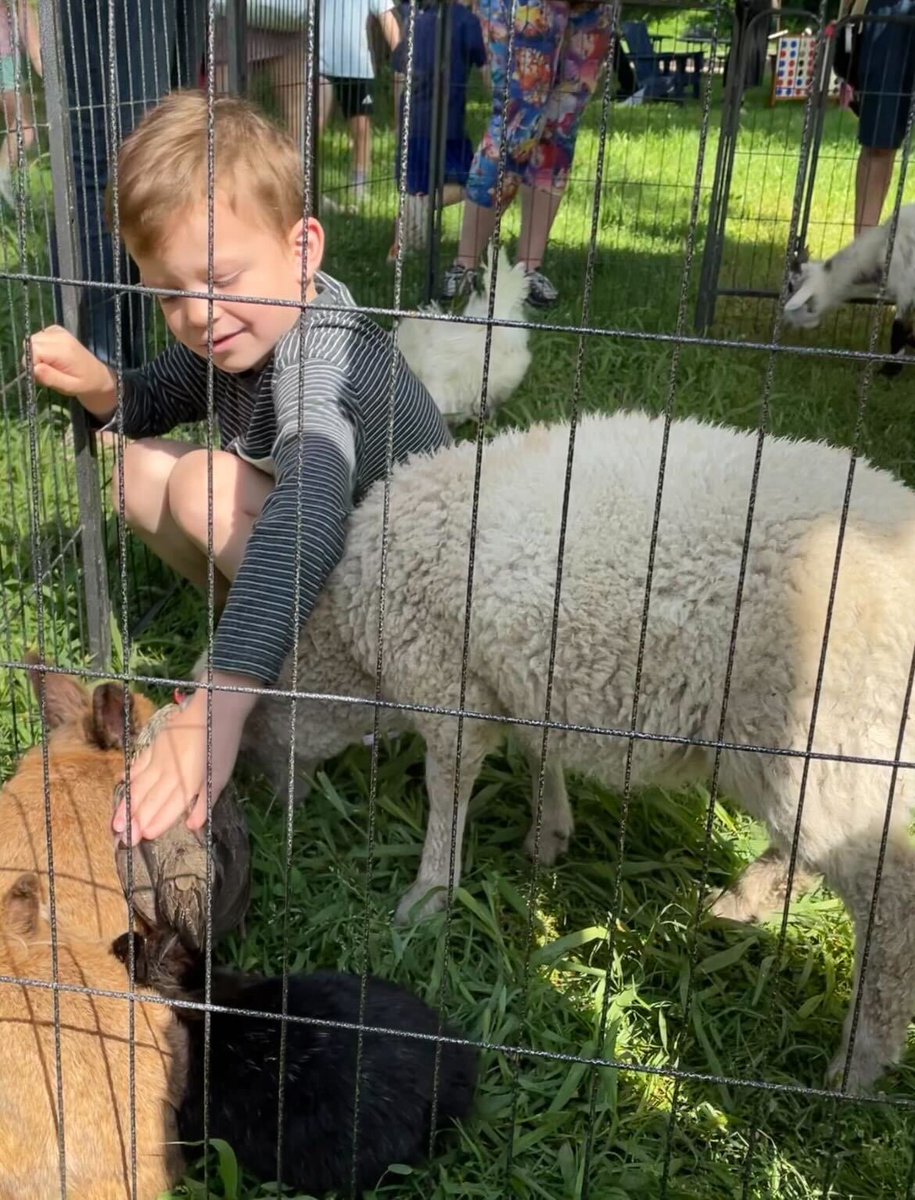 Philbrook's tweet photo. Camp Philbrook is underway! And we have a #pettingzoo, y’all! Luckily we have a Shepherdess on staff. #superfunsaturday 🐑
Activities until 2pm. Animals provided by Crazy J’s Farm and Petting Zoo. https://t.co/6QzYIiZRr5