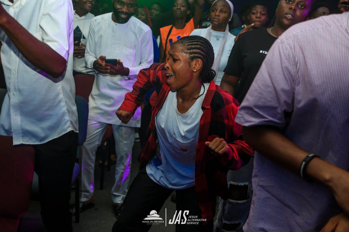HOTRphc's tweet photo. #AfricaPraise
🎼Control (Here I am)- Acapella company
🎼Joyful Noise (so I'm thanking you for life)- Eben
🎼I was glad when they say
🎼I feel like shouting
Led by Mary Bam Ukpabio
#JAS
#TheJesusAlternativeService
#HouseOnTheRockPortHarcourt https://t.co/Y3sJt5ah4r