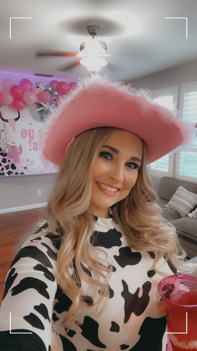 Let’s go girls 🤪