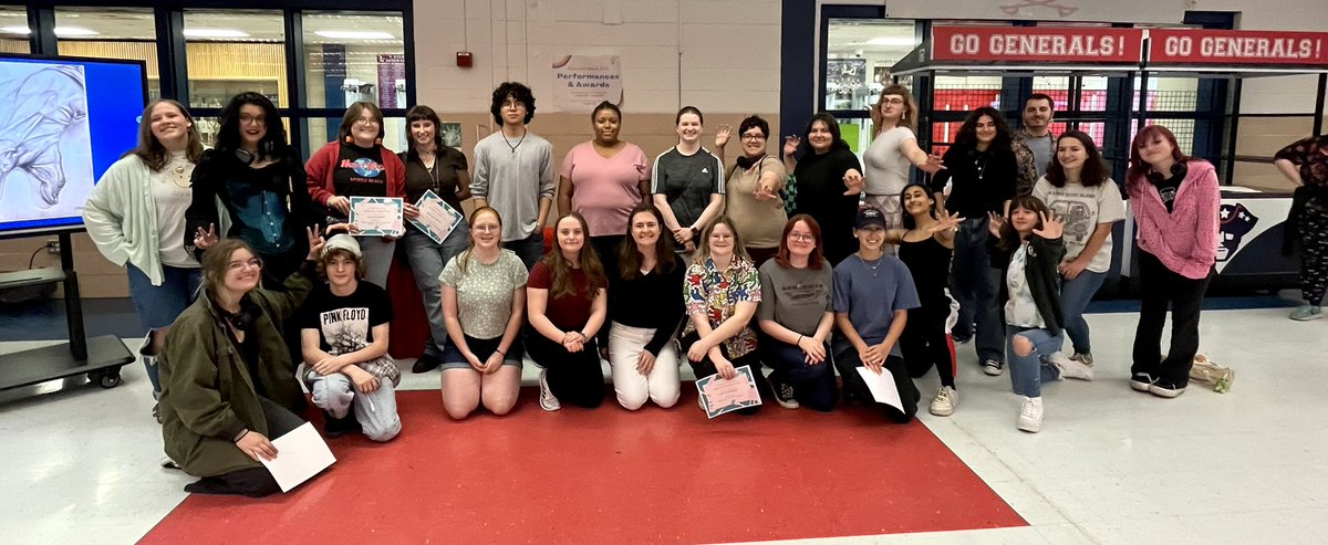 vanessajirik's tweet photo. We had a wonderful integral Arts Showcase last night at LHS! So grateful for all of our wonderful students who submitted work or performed. We have a wildly talented bunch of students I’m thankful to work with them each and every day. #fcps #lhs #scapa #cte #artworks https://t.co/ipLhuwcXKT