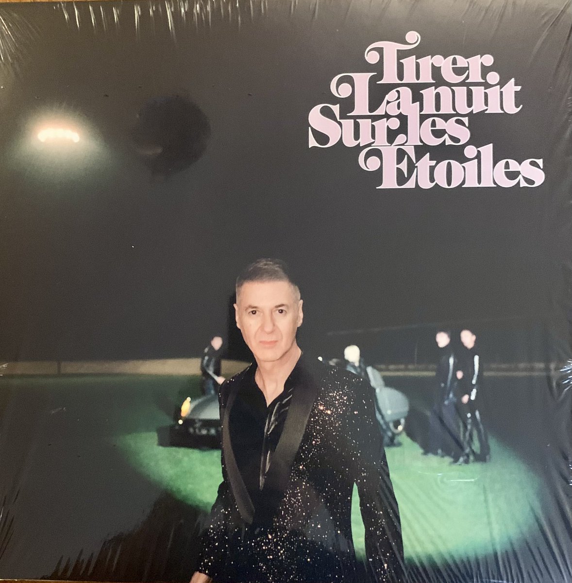 dimitri40000's tweet photo. Playlist #vinyle de l’apéro #vinyl #etiennedaho #tirerlanuitsurlesetoiles https://t.co/8C6P0c3txI