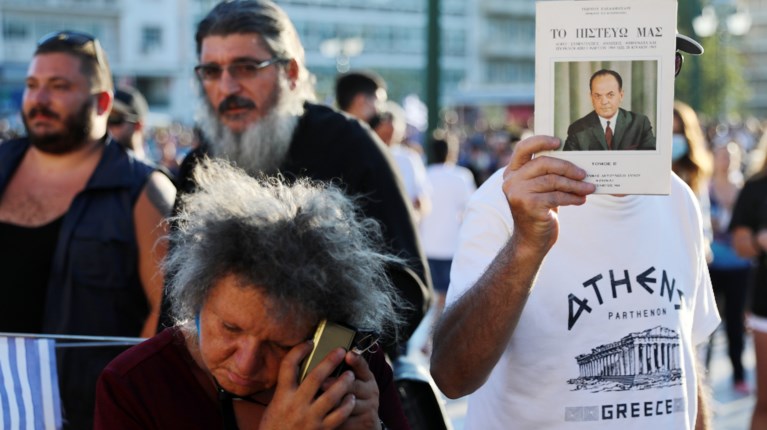 Ακροδεξιοί αντιεμβολιαστές, νοσταλγοί του Δικτάτορα, θα ψηφίσου .. (ξέρετε εσείς) 😂🤣