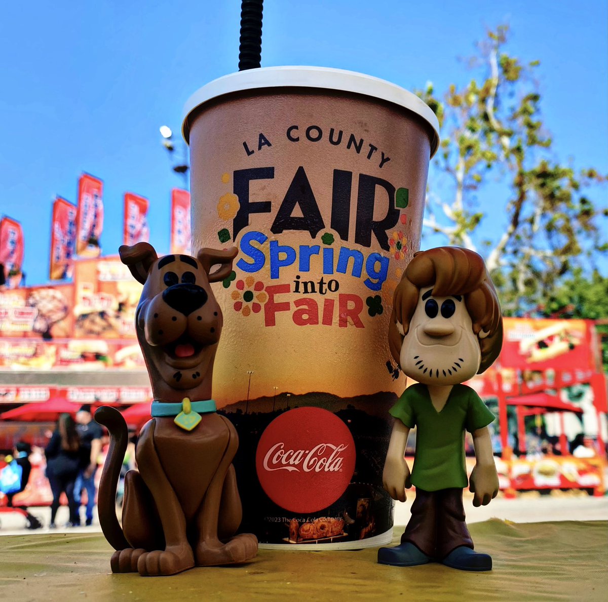 FunkinAdventur's tweet photo. Zoinks! Happy #FunkoSodaSaturday from our trip to @lacountyfair with these two best buds!
 @OriginalFunko @brianmariotti #Funko #FunkoSoda #LACountyFair #ScoobyDoo #FOTW #FunkoFunatic #funkofeature #FunkoFamily #Zoinks #SpringIntoFair https://t.co/1uQkpsOTGO